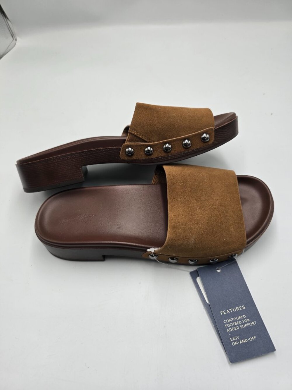 Universal Thread Sandals - Picture 2 of 3